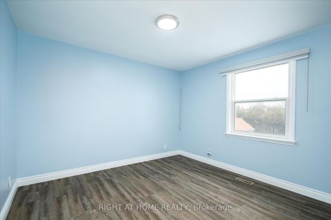 Photo 10 at 322 Jasper Avenue, Lakeview, Oshawa