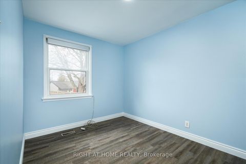 Photo 11 at 322 Jasper Avenue, Lakeview, Oshawa