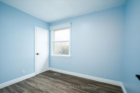 Photo 12 at 322 Jasper Avenue, Lakeview, Oshawa