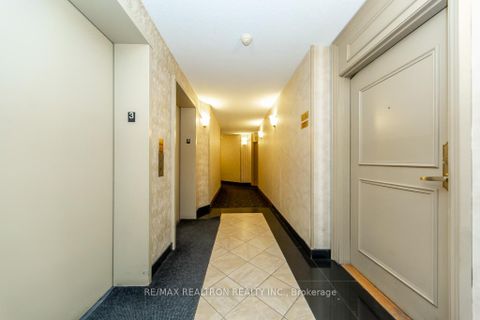 Photo 8 at 306 - 5 Emerald Lane, Yorkhill, Vaughan