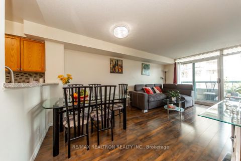 Photo 10 at 306 - 5 Emerald Lane, Yorkhill, Vaughan