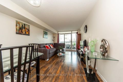 Photo 11 at 306 - 5 Emerald Lane, Yorkhill, Vaughan