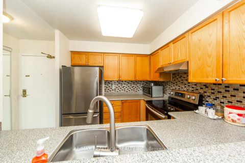 Photo 23 at 306 - 5 Emerald Lane, Yorkhill, Vaughan