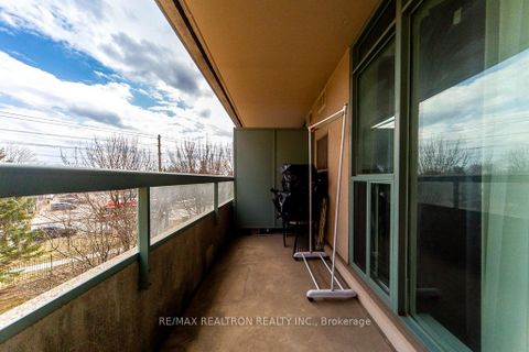 Photo 36 at 306 - 5 Emerald Lane, Yorkhill, Vaughan