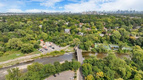 Photo 35 at 207 - 10 Old Mill Trail, Kingsway South, Toronto