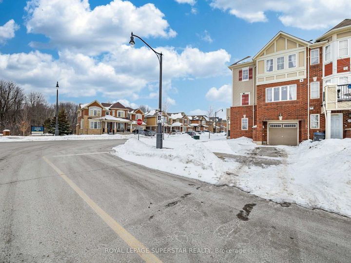 Photo 3 at 65 Aylesbury Drive, Northwest Brampton, Brampton