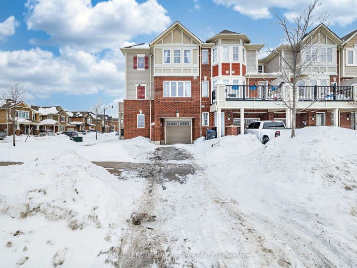 Photo 4 at 65 Aylesbury Drive, Northwest Brampton, Brampton