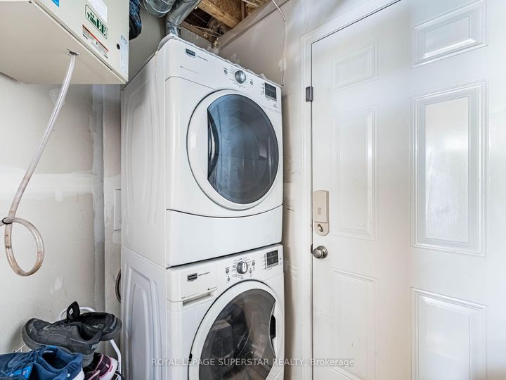 Photo 15 at 65 Aylesbury Drive, Northwest Brampton, Brampton