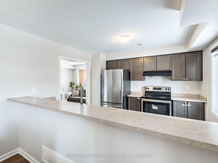 Photo 22 at 65 Aylesbury Drive, Northwest Brampton, Brampton