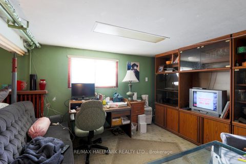 Photo 8 at 59 Highview Avenue, Cliffside, Toronto