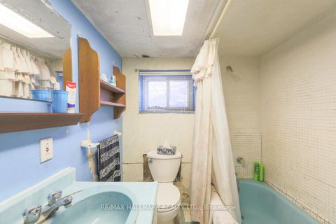 Photo 11 at 59 Highview Avenue, Cliffside, Toronto