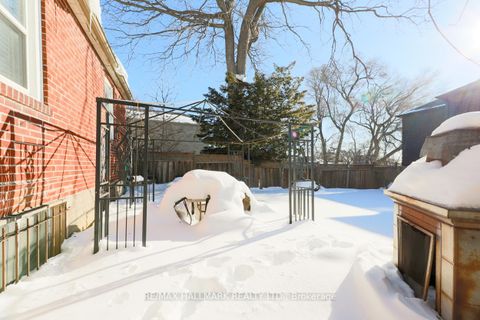Photo 13 at 59 Highview Avenue, Cliffside, Toronto
