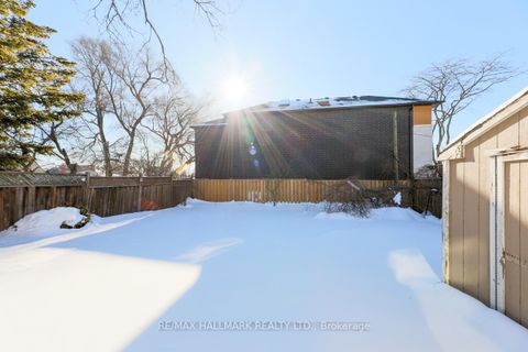 Photo 14 at 59 Highview Avenue, Cliffside, Toronto