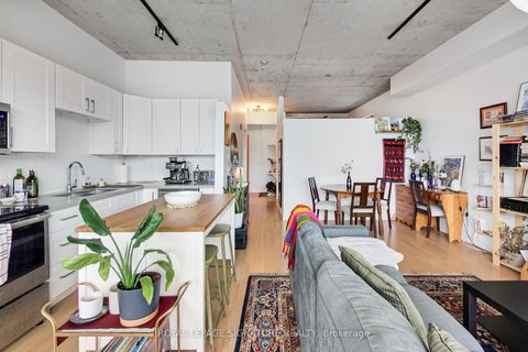 Photo 10 at 409 - 833 King Street W, Niagara, Toronto