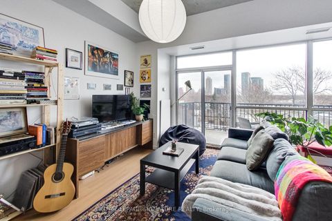 Photo 13 at 409 - 833 King Street W, Niagara, Toronto