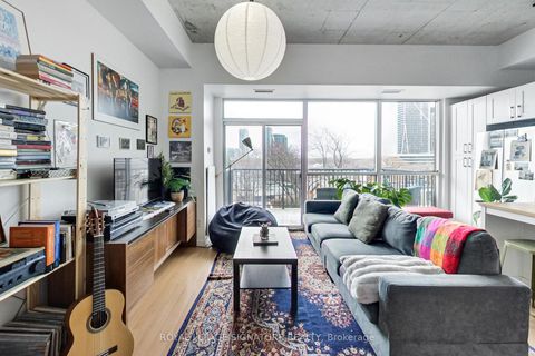 Photo 14 at 409 - 833 King Street W, Niagara, Toronto