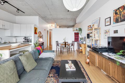 Photo 15 at 409 - 833 King Street W, Niagara, Toronto