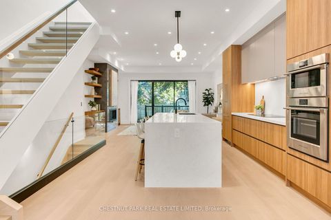 Photo 13 at 1031 Spadina Road, Forest Hill North, Toronto