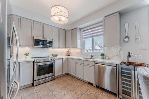 Photo 1 at 52 Jewel House Lane, Shore, Barrie