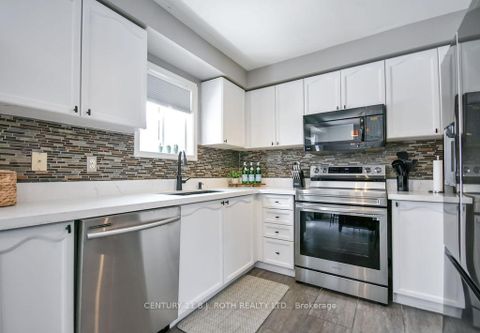 Photo 6 at 35 HAWTHORNE Crescent, Ardagh, Barrie