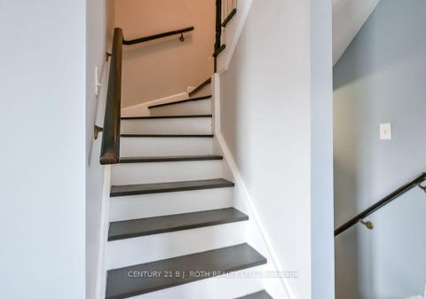 Photo 10 at 35 HAWTHORNE Crescent, Ardagh, Barrie