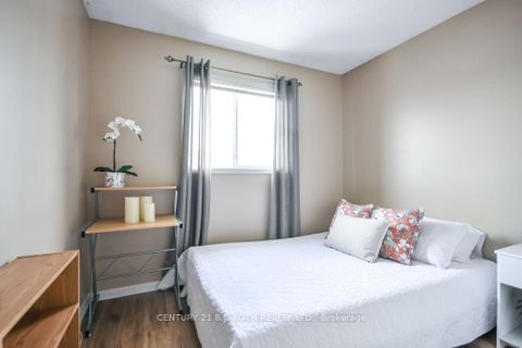 Photo 14 at 35 HAWTHORNE Crescent, Ardagh, Barrie