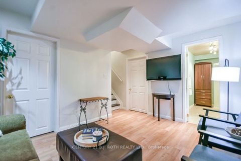 Photo 20 at 35 HAWTHORNE Crescent, Ardagh, Barrie