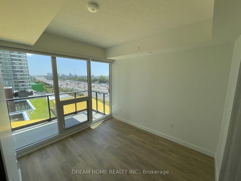 Photo 3 at 701 - 85 McMahon Drive, Bayview Village, Toronto