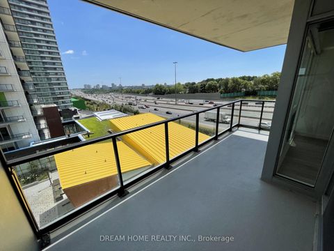 Photo 10 at 701 - 85 McMahon Drive, Bayview Village, Toronto