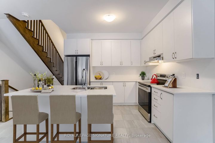 Photo 5 at 41 Overlea Drive, Wellington, Brampton