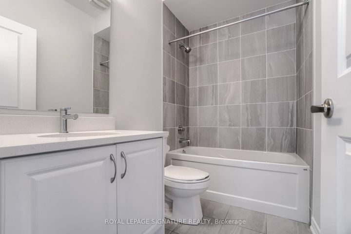 Photo 10 at 41 Overlea Drive, Wellington, Brampton