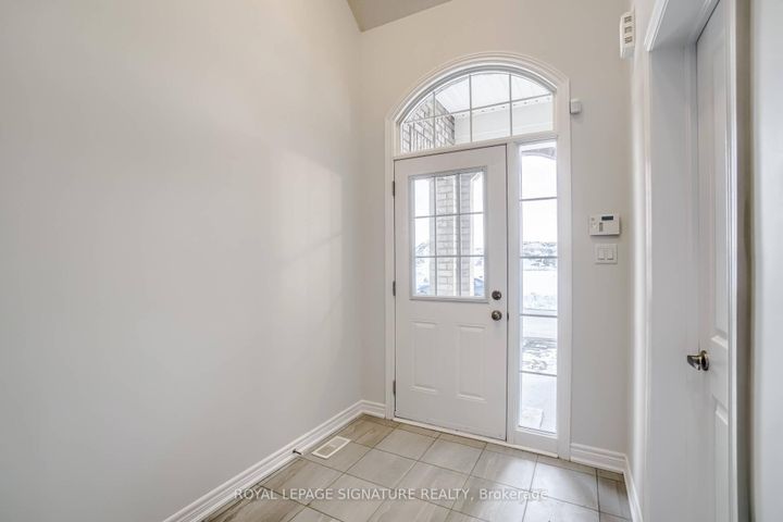 Photo 12 at 41 Overlea Drive, Wellington, Brampton