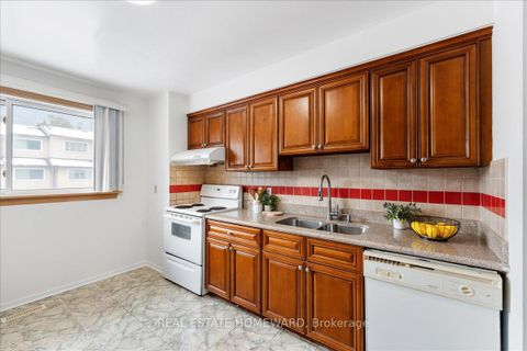 Photo 5 at 4 - 3430 Kingston Road, Scarborough Village, Toronto