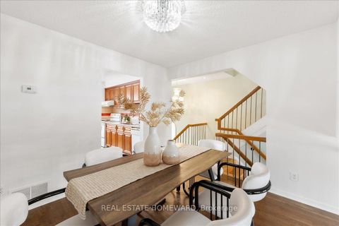 Photo 11 at 4 - 3430 Kingston Road, Scarborough Village, Toronto