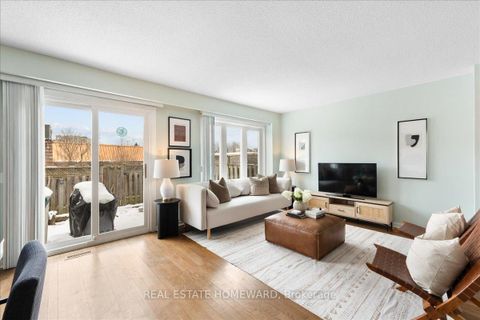 Photo 13 at 4 - 3430 Kingston Road, Scarborough Village, Toronto