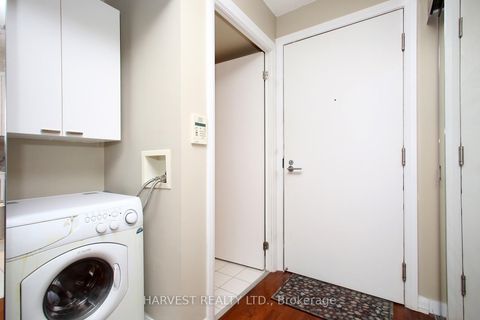 Photo 6 at 718 - 111 Elizabeth Street, Bay Street Corridor, Toronto