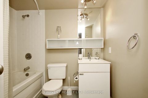 Photo 9 at 718 - 111 Elizabeth Street, Bay Street Corridor, Toronto