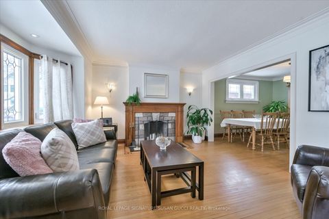 Photo 4 at 8 Fairside Avenue, East York, Toronto