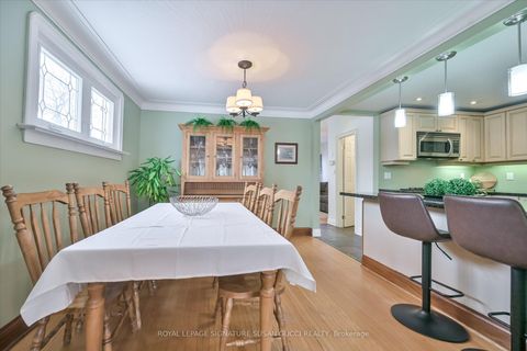 Photo 7 at 8 Fairside Avenue, East York, Toronto