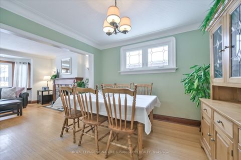 Photo 8 at 8 Fairside Avenue, East York, Toronto