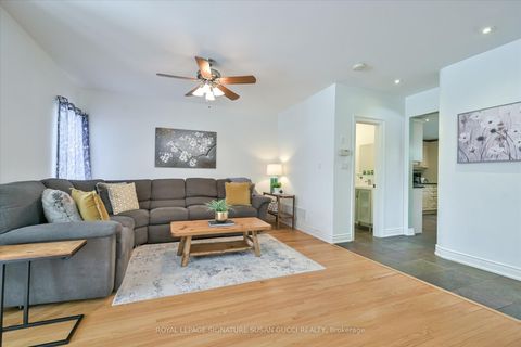 Photo 14 at 8 Fairside Avenue, East York, Toronto