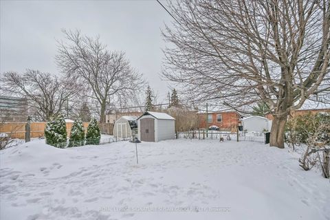 Photo 34 at 8 Fairside Avenue, East York, Toronto