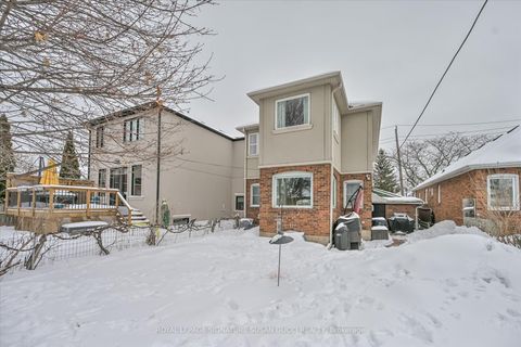 Photo 35 at 8 Fairside Avenue, East York, Toronto