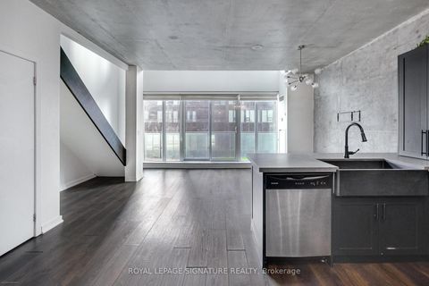 Photo 3 at 811 - 150 East Liberty Street, Niagara, Toronto