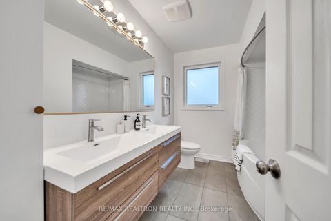 Photo 14 at 109 Brian Drive, Pleasant View, Toronto