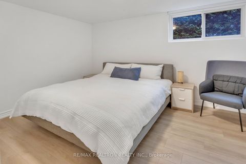 Photo 23 at 109 Brian Drive, Pleasant View, Toronto