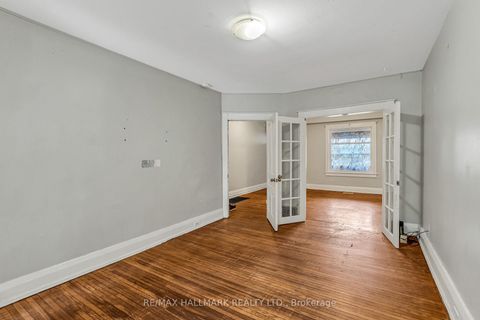 Photo 7 at 20 Kelvin Avenue, Danforth, Toronto