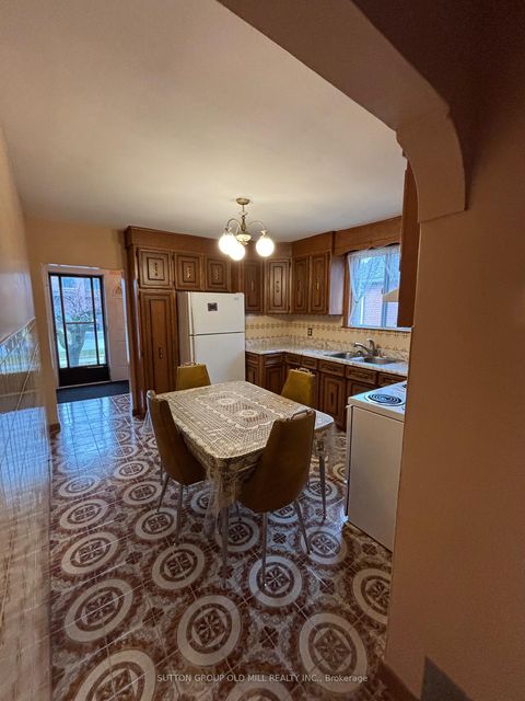 Photo 7 at 14 Ashmore Avenue, Queensway, Toronto