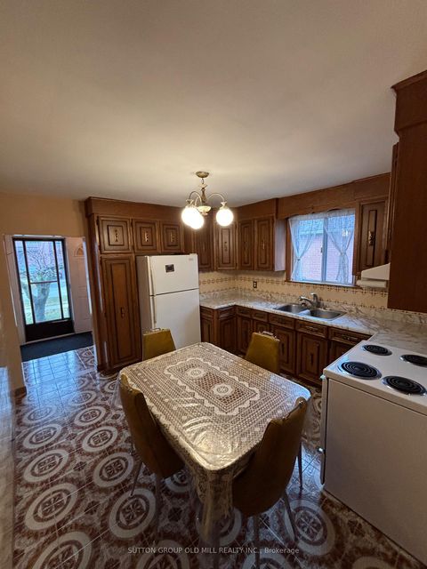 Photo 8 at 14 Ashmore Avenue, Queensway, Toronto