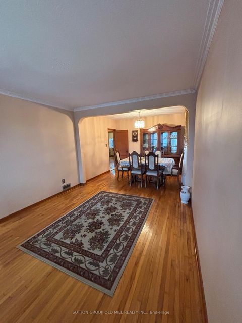 Photo 10 at 14 Ashmore Avenue, Queensway, Toronto